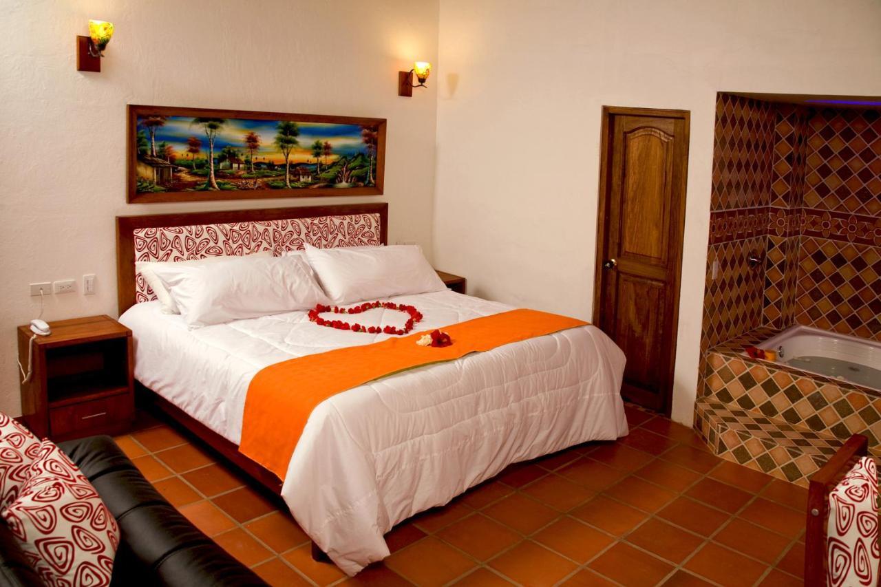 Hotel Villa Alegria Sáchica Exterior foto